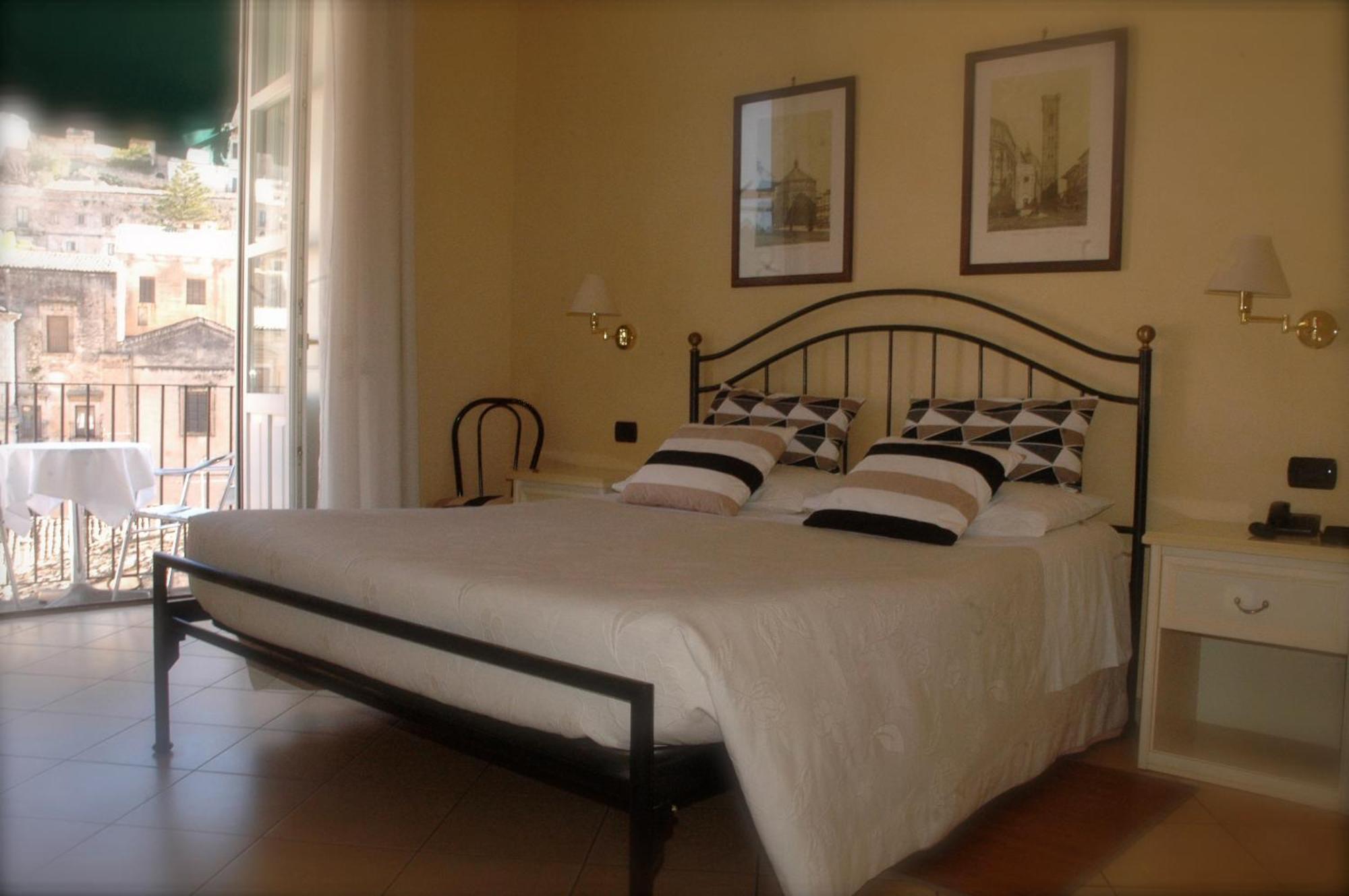 Hotel Relais Modica Extérieur photo